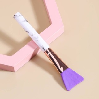 Silicone brush for applying Purple masks, 1 piece