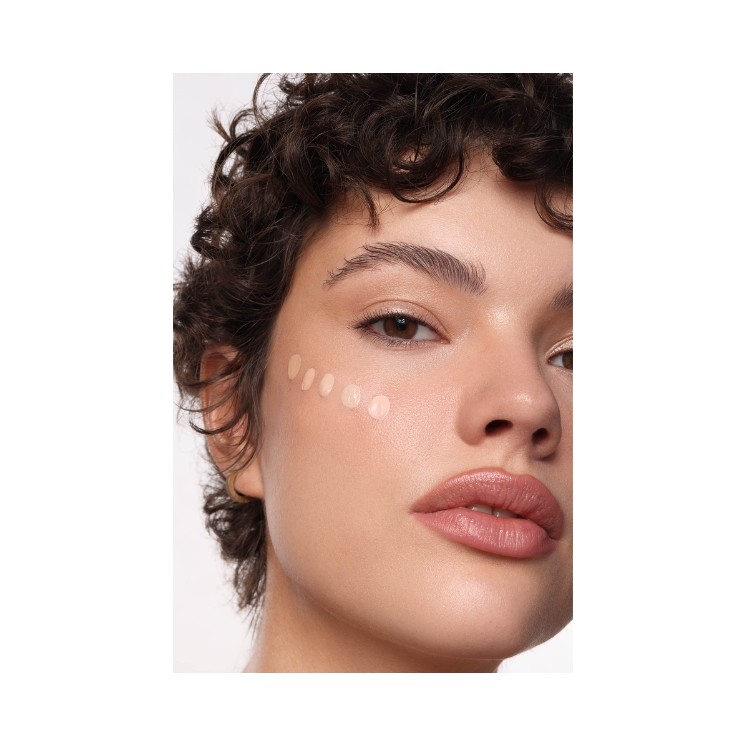 Cream contour des yeux Poppy Head Illuminatrice et Correctrice /02/ Beige Freeze 3,7 g