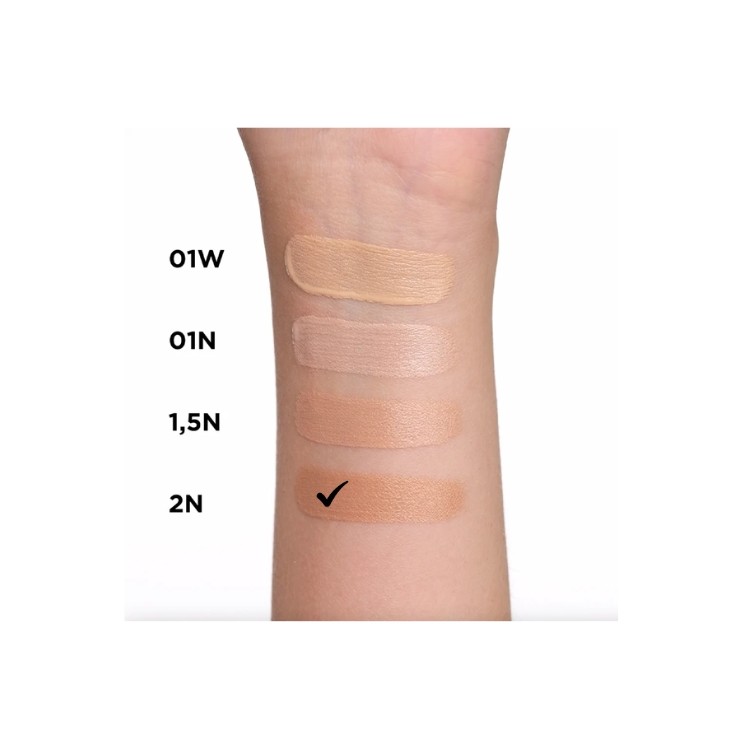 Base de teint multifonctionnelle 4 en 1 Eveline Celebrity Skin Glow Booster /02/ 30 ml